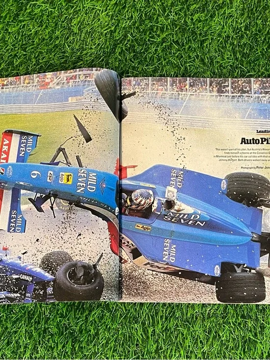 June 15, 1988 Michale Jordan Chicago Bulls Sports Illustrated - MJ Rises Again - Picture 8 of 11